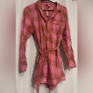 NWT VICTORIAS SECRET PINK PLAID FLANNEL TIE ROMPER 1 PC PAJAMAS Medium size